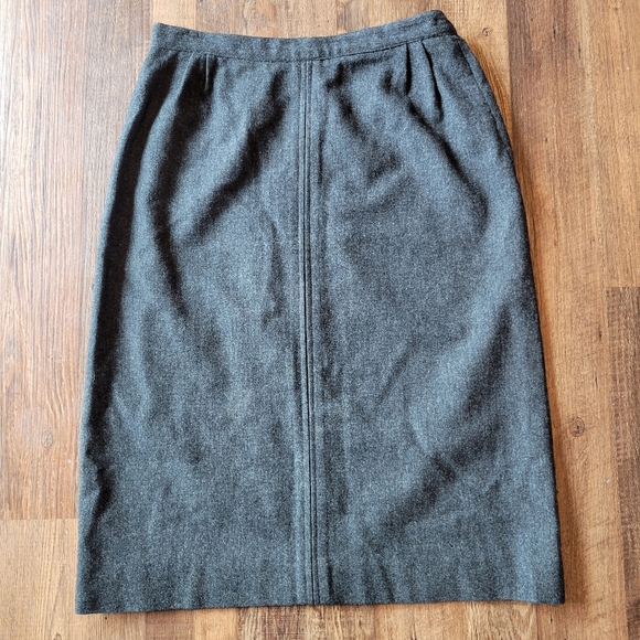 Vintage Pendleton Charcoal Gray Wool Skirt - Picture 1 of 7
